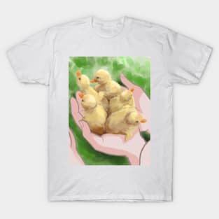 手捧鸭子 holding duck T-Shirt